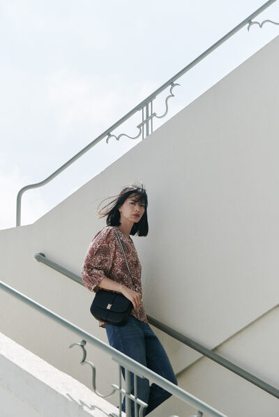 Blusa Cassy camel mulher