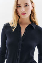 Mpheobe sweater black woman