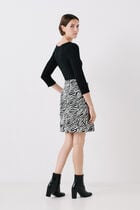 janya2 skirt black woman