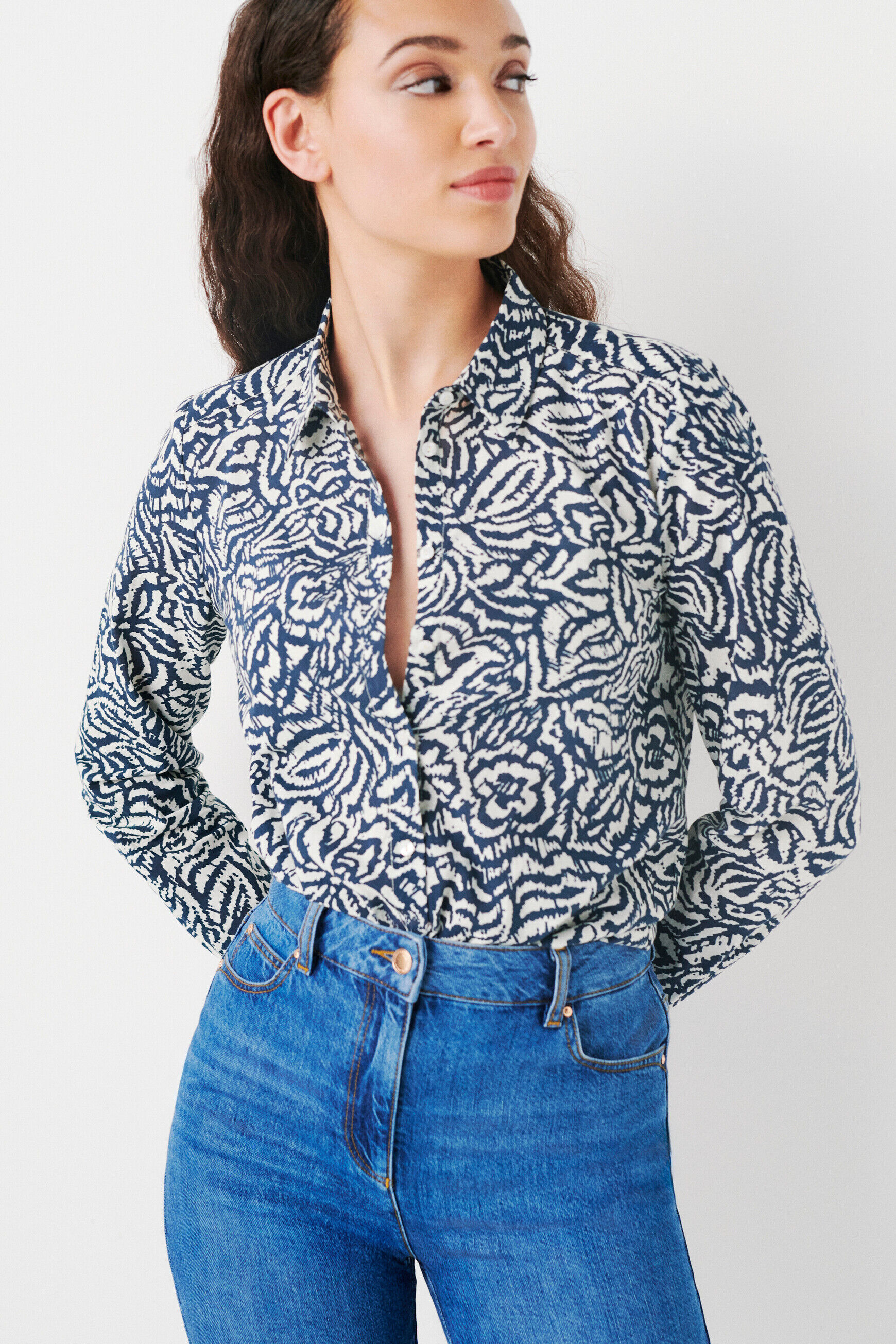 Chemises Femme en coton et velours imprimee et unie Caroll