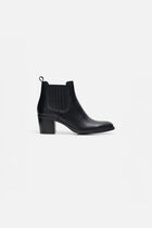 echupa boots black woman