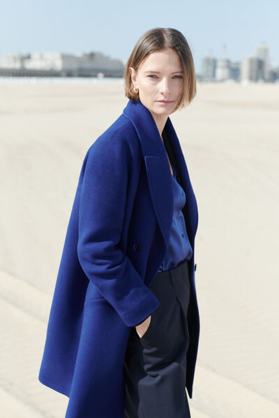 chemise jeanne b en soie bleu electrique femme