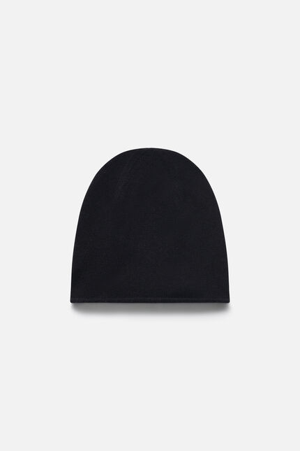 Bendy beanie black woman