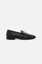 Acamilia moccasins black woman