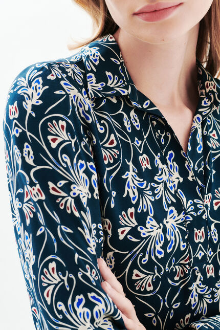Lovely shirt navy blue woman