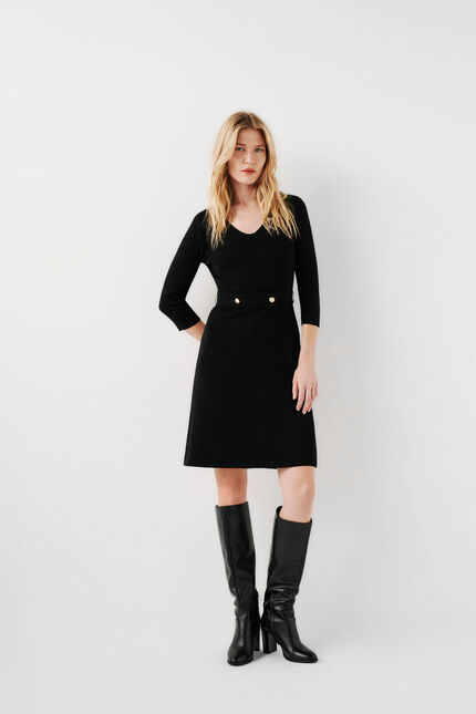 rose jurk zwart vrouw
