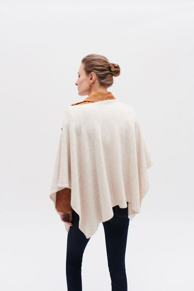 poncho lisa b beige femme