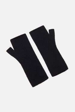 Gendy gloves black woman