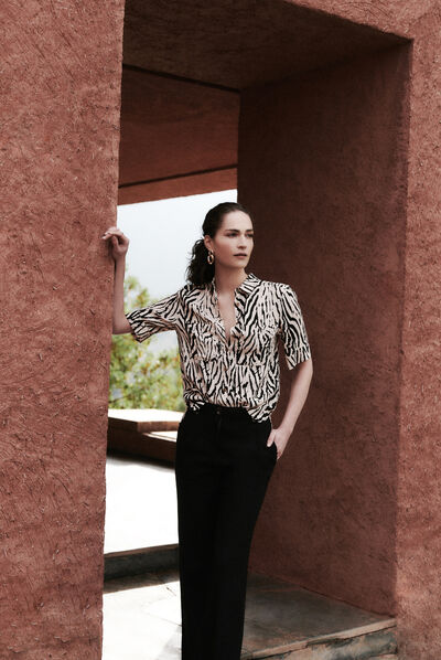 Camisa Zuma de cebra negro mujer