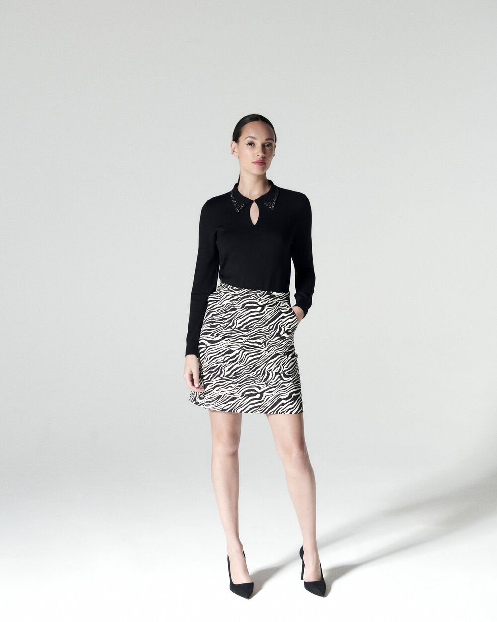 janya2 skirt black woman