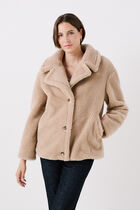 Gargouille coat camel woman