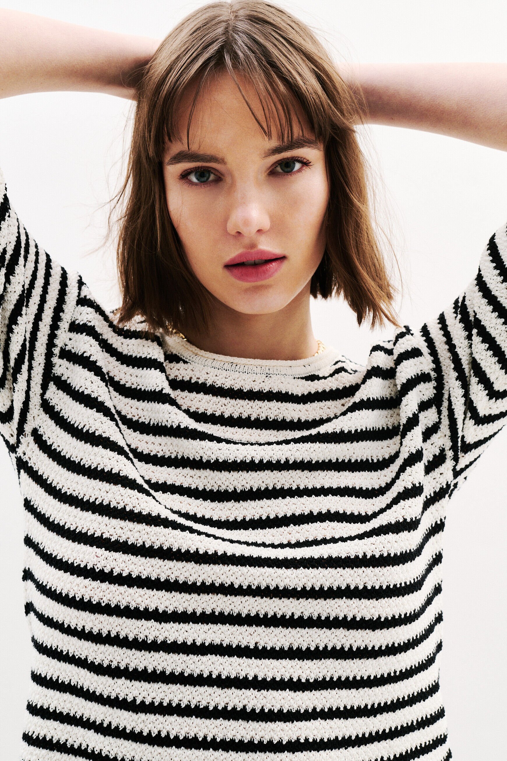 Pull Mbillie noir femme