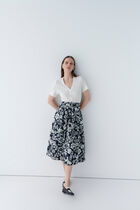 feliz skirt black woman