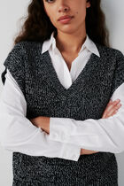 mcurt2 sweater black woman