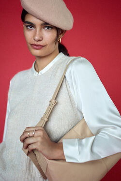 100% Wool Beret berryl camel woman