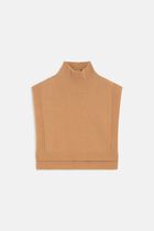ysee poncho brown woman