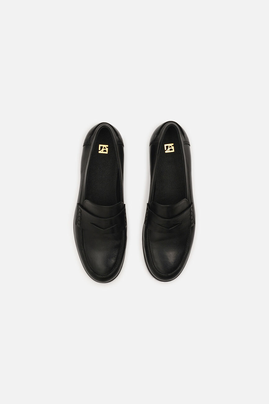 Mocasines Emi de cuero natural negro mujer