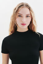 Tmaelle t-shirt black woman