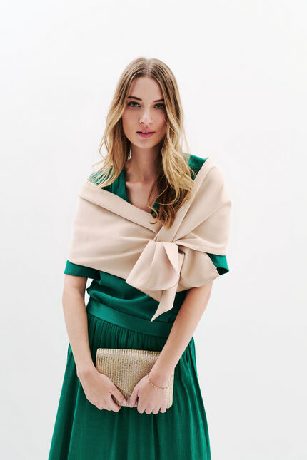 Poncho Arielle arena mujer