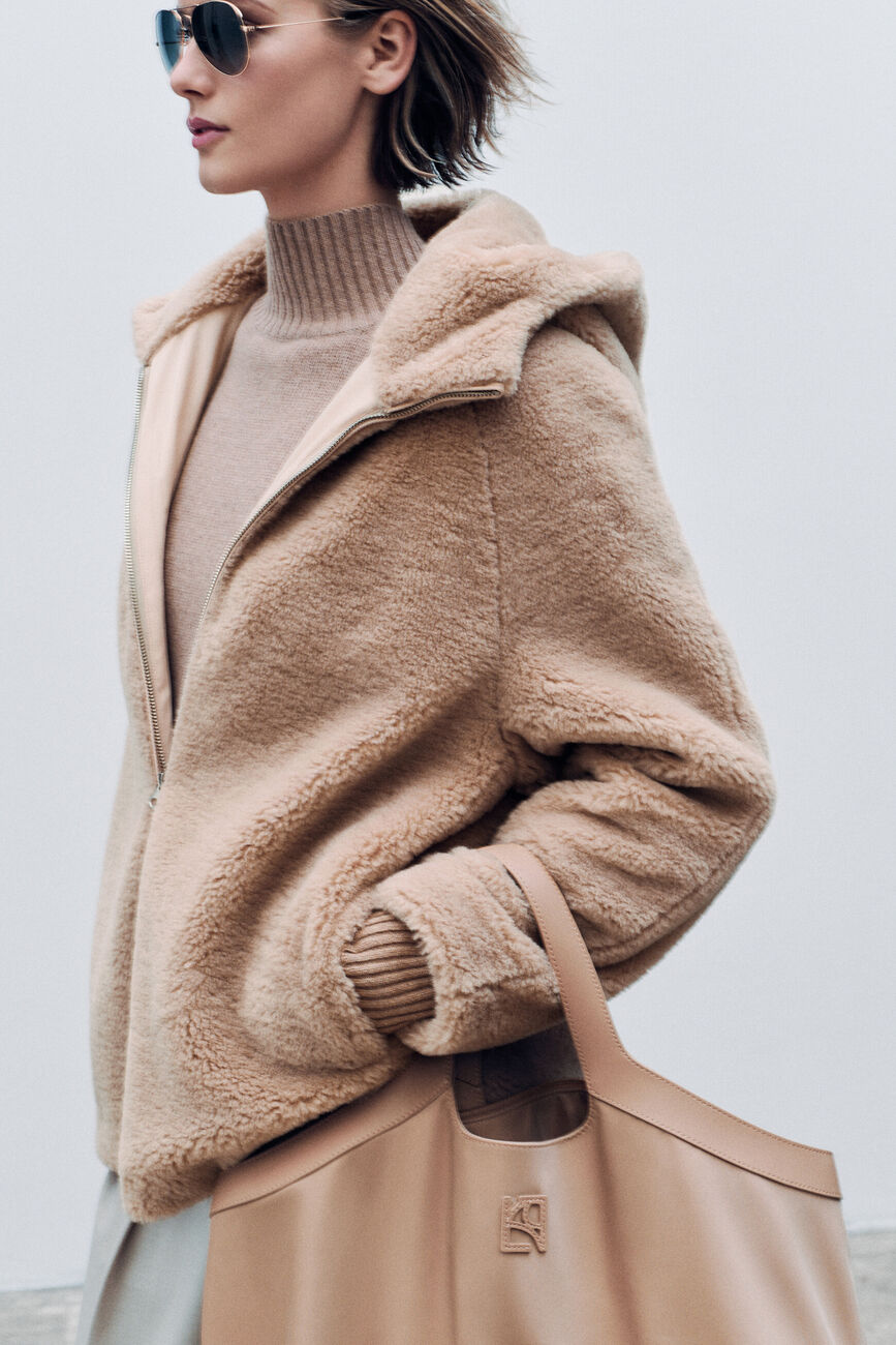Grigri coat camel woman
