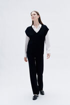 Mcurt sweater black woman