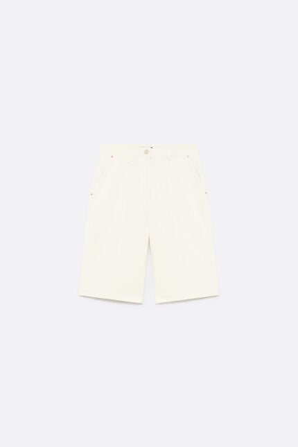 Short Permuda wit vrouw