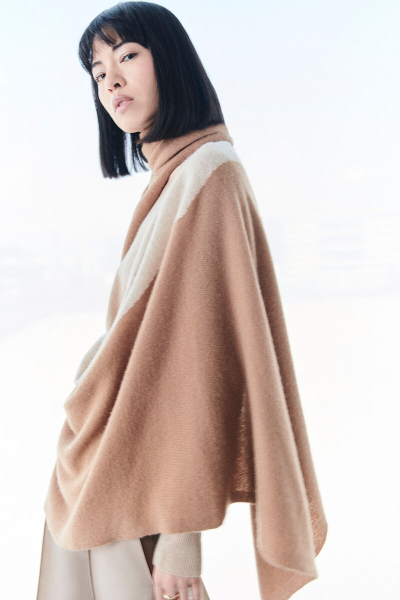 poncho charles b 100 cachemire beige femme poncho charles b 100% cachemire beige femme