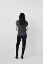 mcurt2 sweater black woman