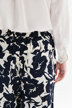Panda trousers white woman