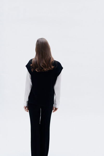 Pull mcurt noir femme