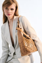 Soalia leather bag taupe woman