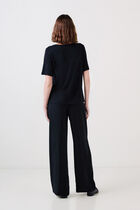 tlada T-shirt black woman
