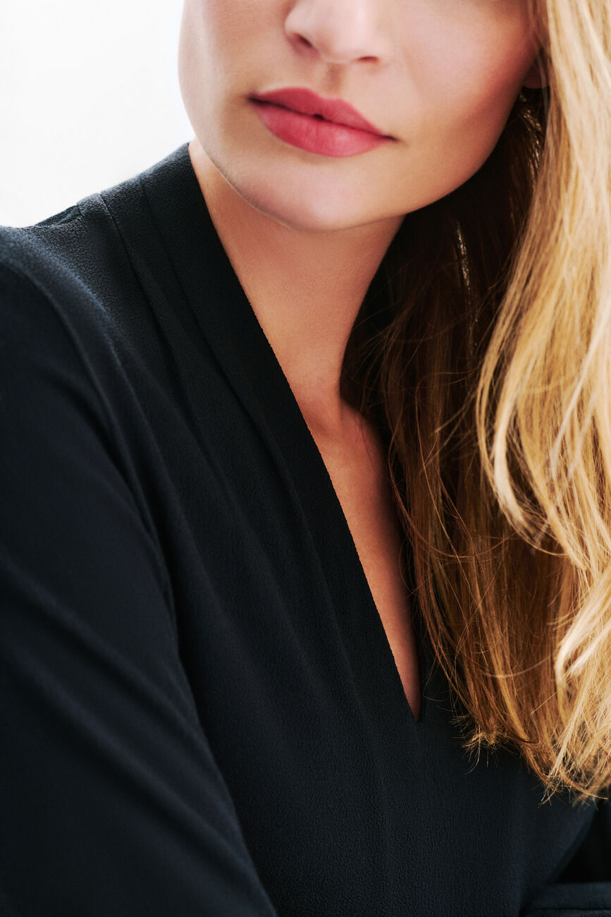 Cgala blouse black woman