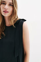 Rgaelle dress black woman
