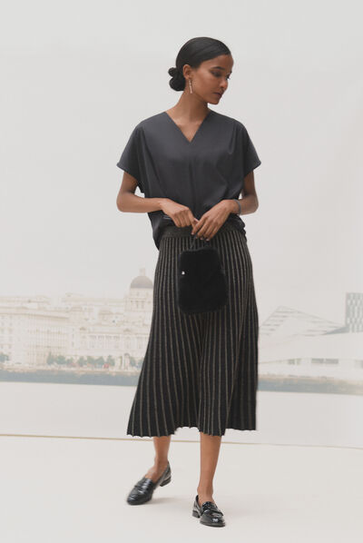 Top Victor satinado negro mujer