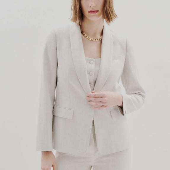 Quale tailleur scegliere per un matrimonio?