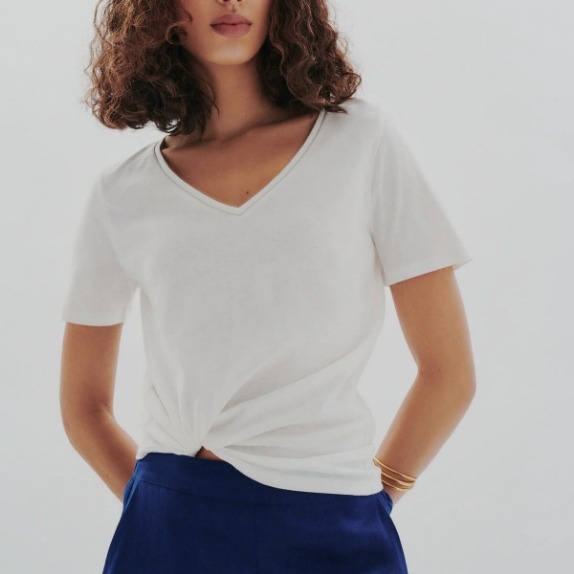 Come scegliere la t-shirt da donna in base alla propria morfologia?