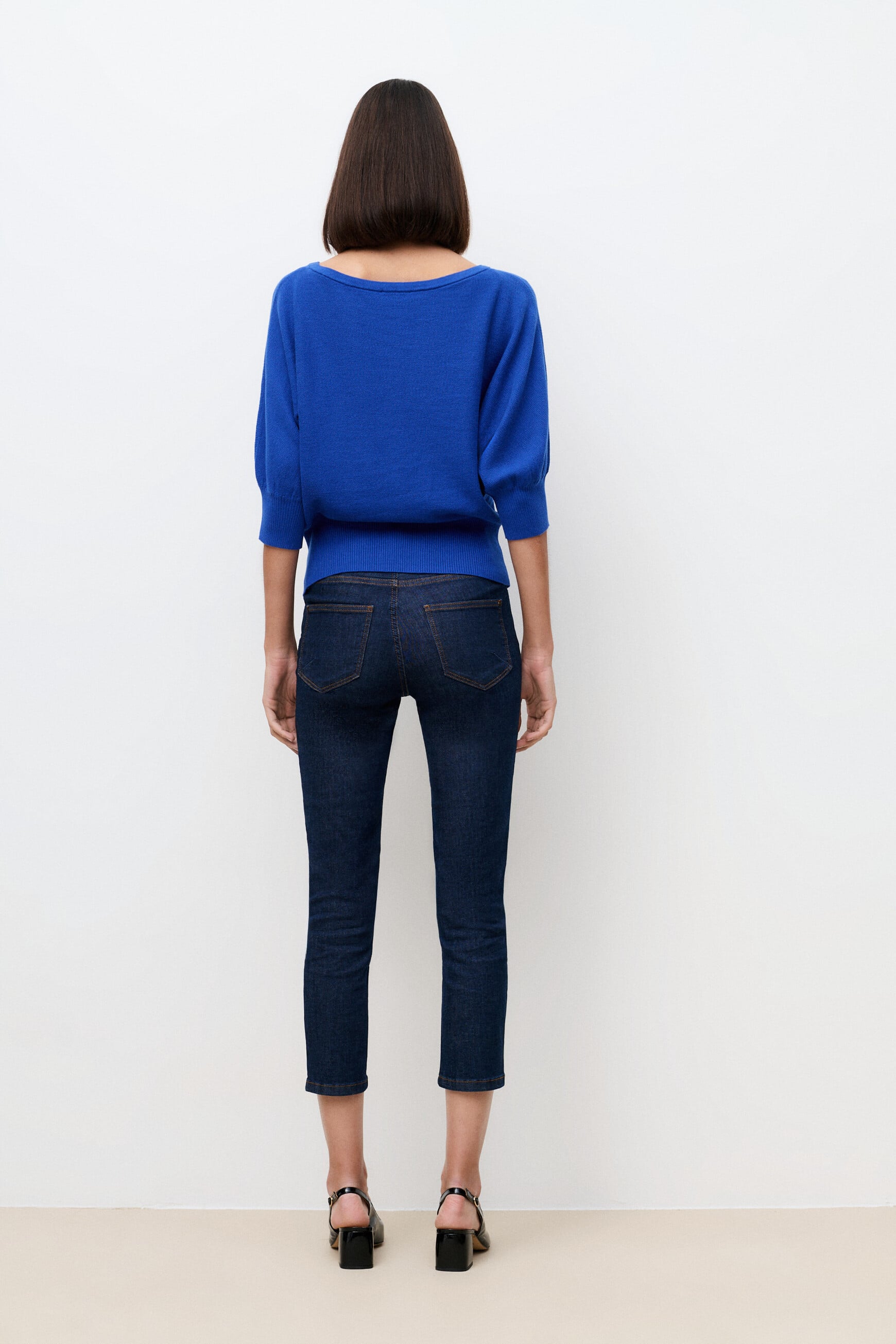 Joan oversized sweater electric blue woman