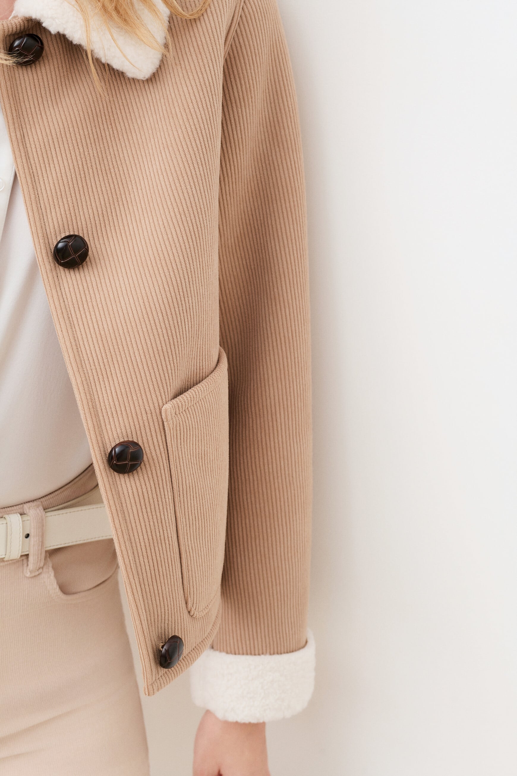 Chaqueta Vlyn marr&oacute;n claro mujer