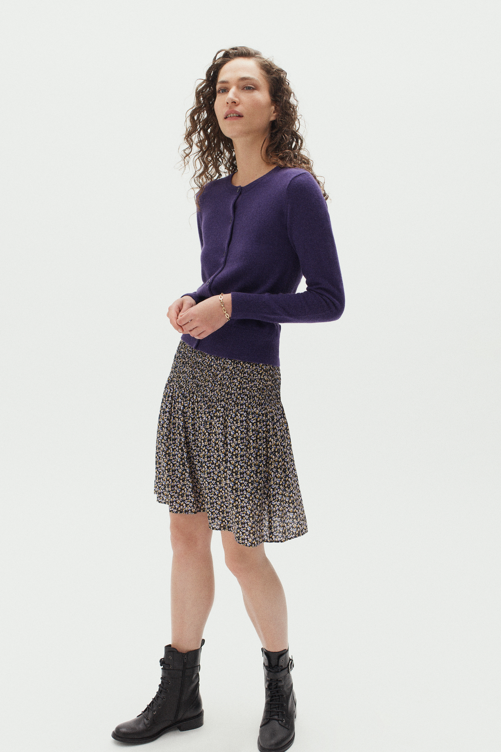 Jupe Fleurie Sur Fond Noir - Taille 44, Longueur 88 Cm - Neuve Jamais Portée