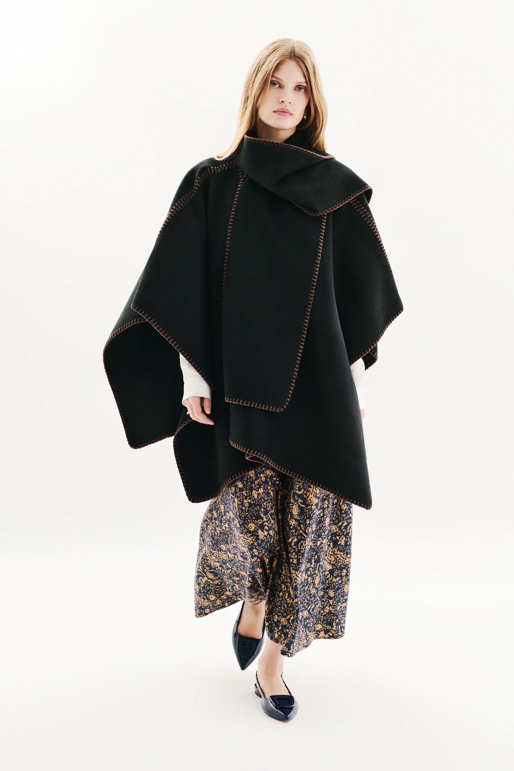 poncho hester noir femme zwart vrouw