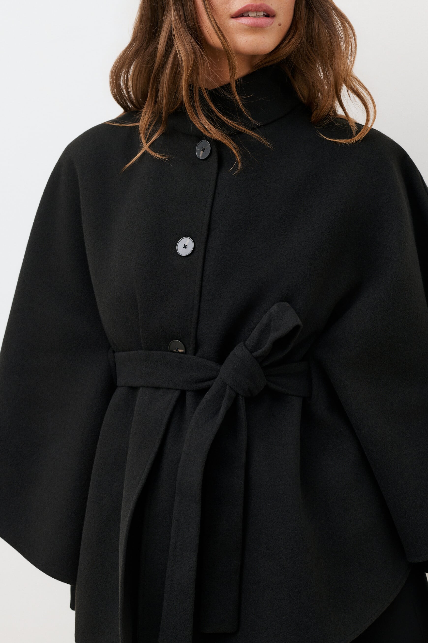 Hacaro poncho black woman