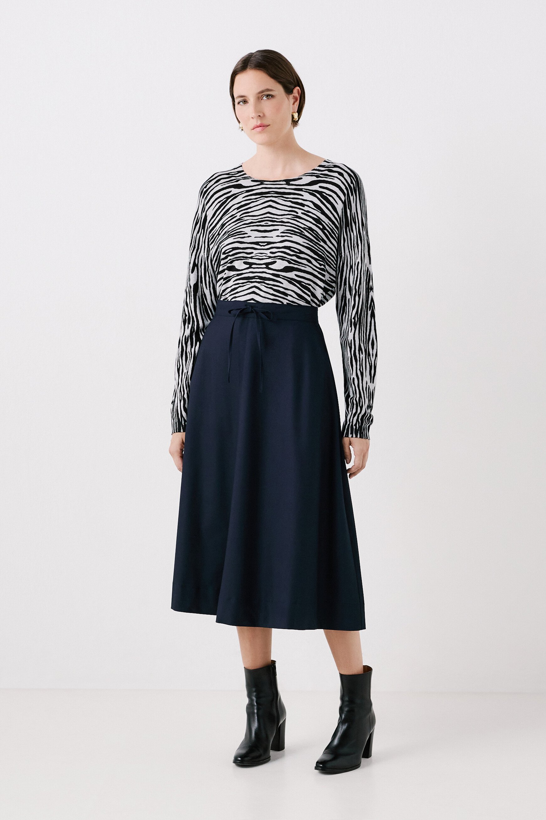 jupin skirt navy blue woman jupin skirt navy blue woman