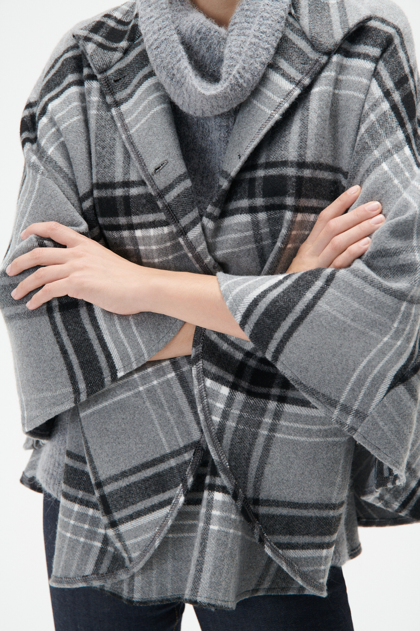 Poncho hacaro noir femme