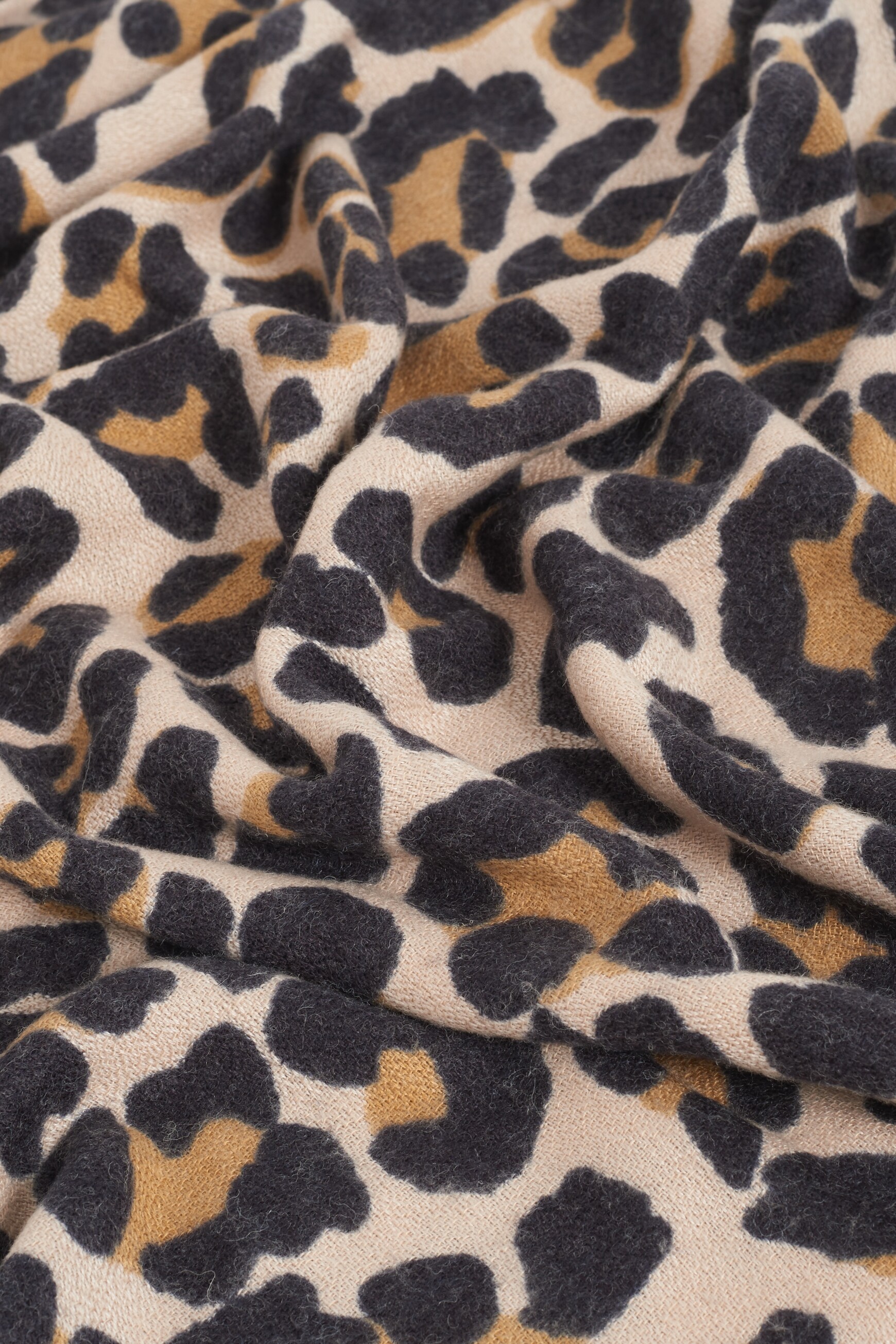 ivana scarf sand woman