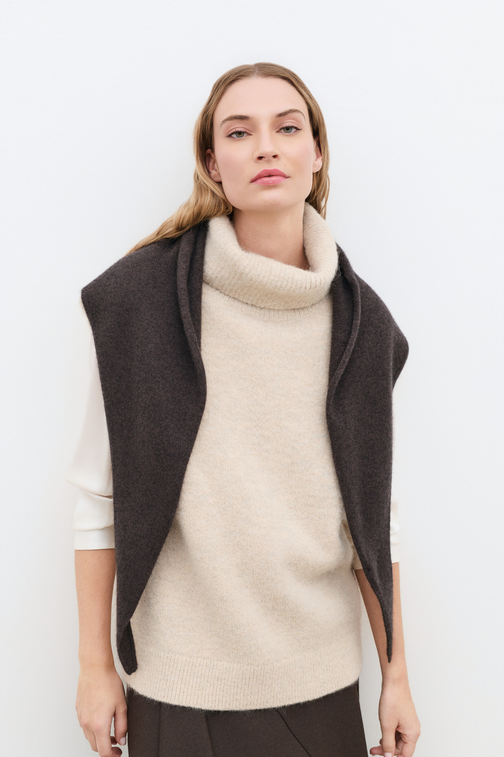 Malone 100% cashmere scarf dark brown woman