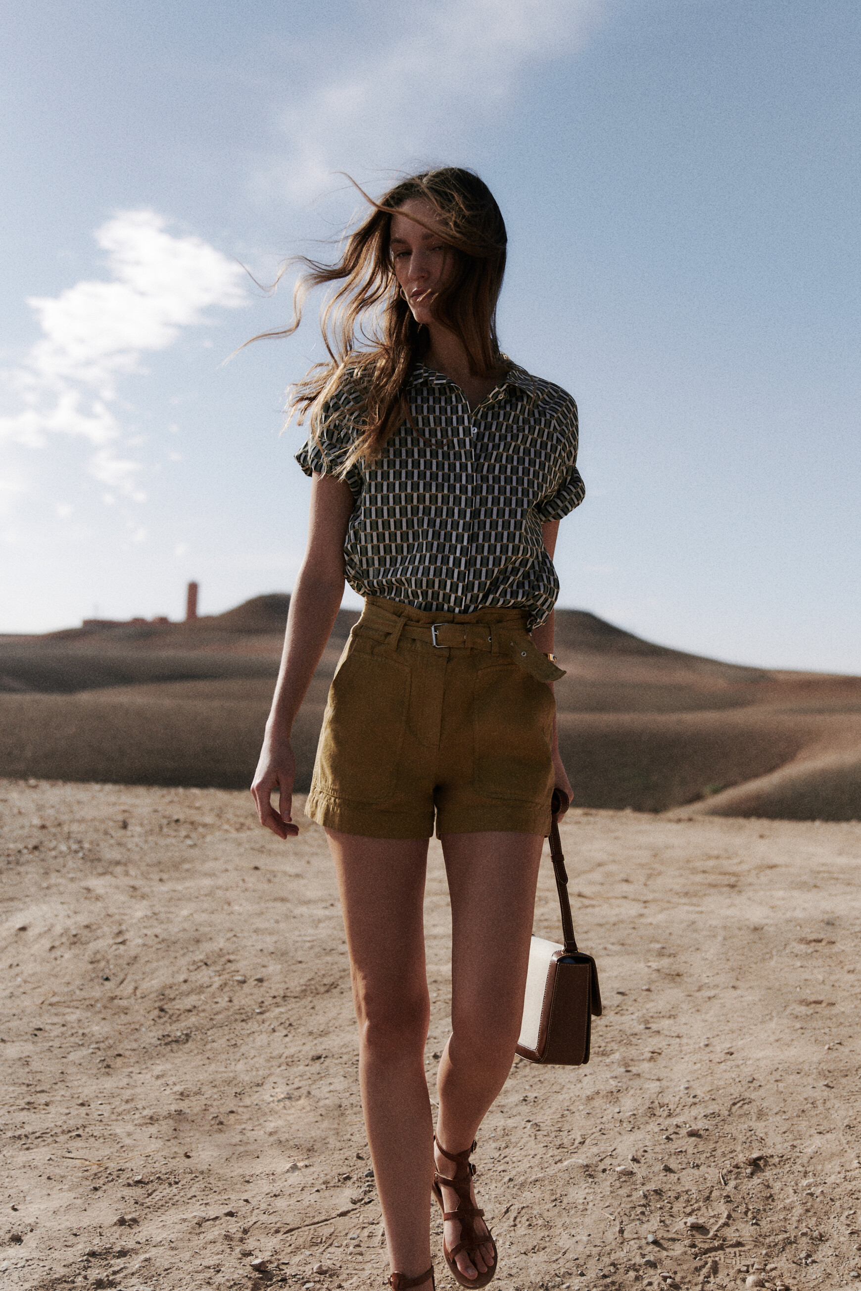 short casual bazzano taupe femme short casual bazzano taupe femme