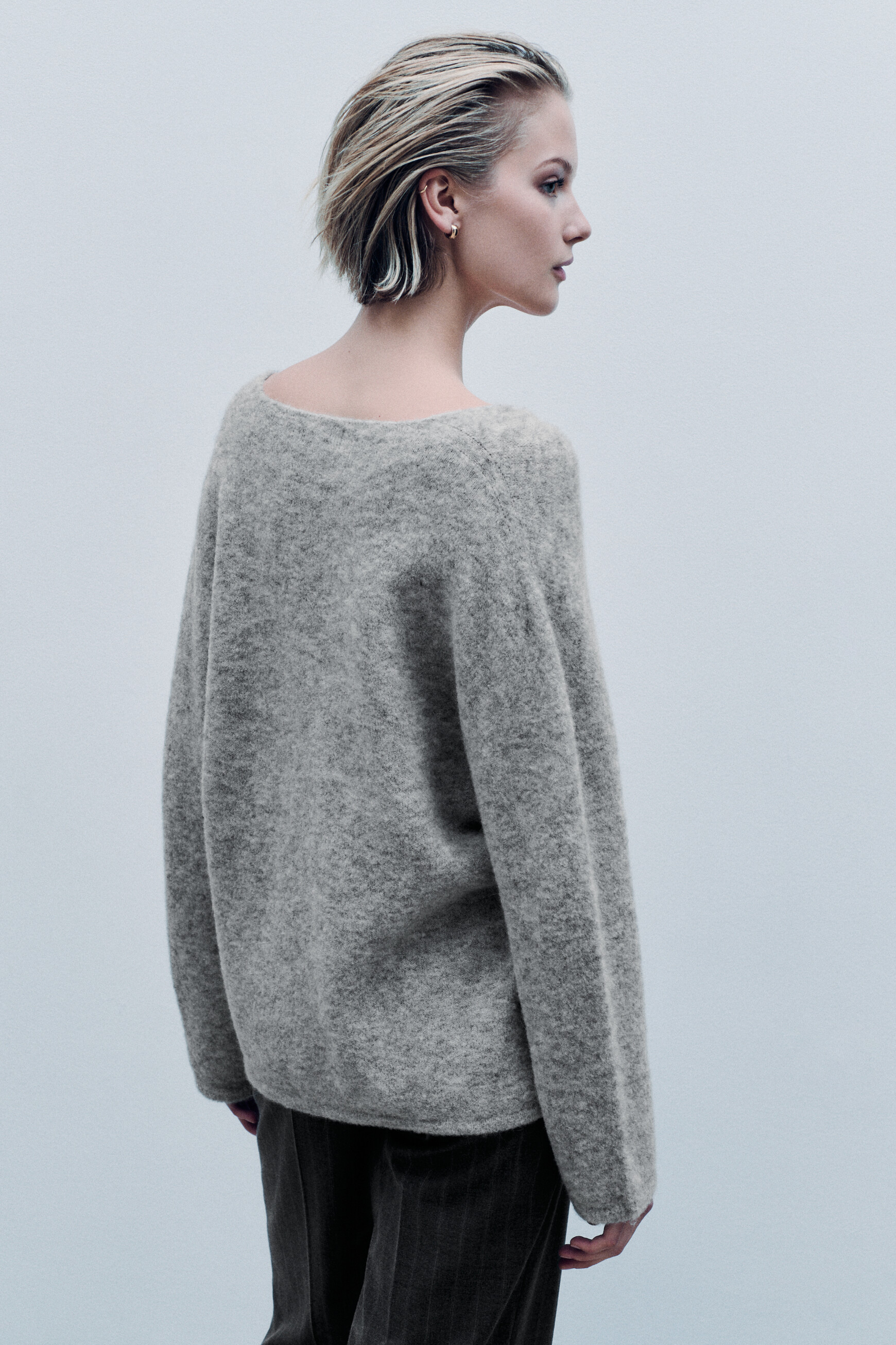 Pull Femme Made In Italie – Gris, Col V, Manches Longues, Taille 38 (unique)