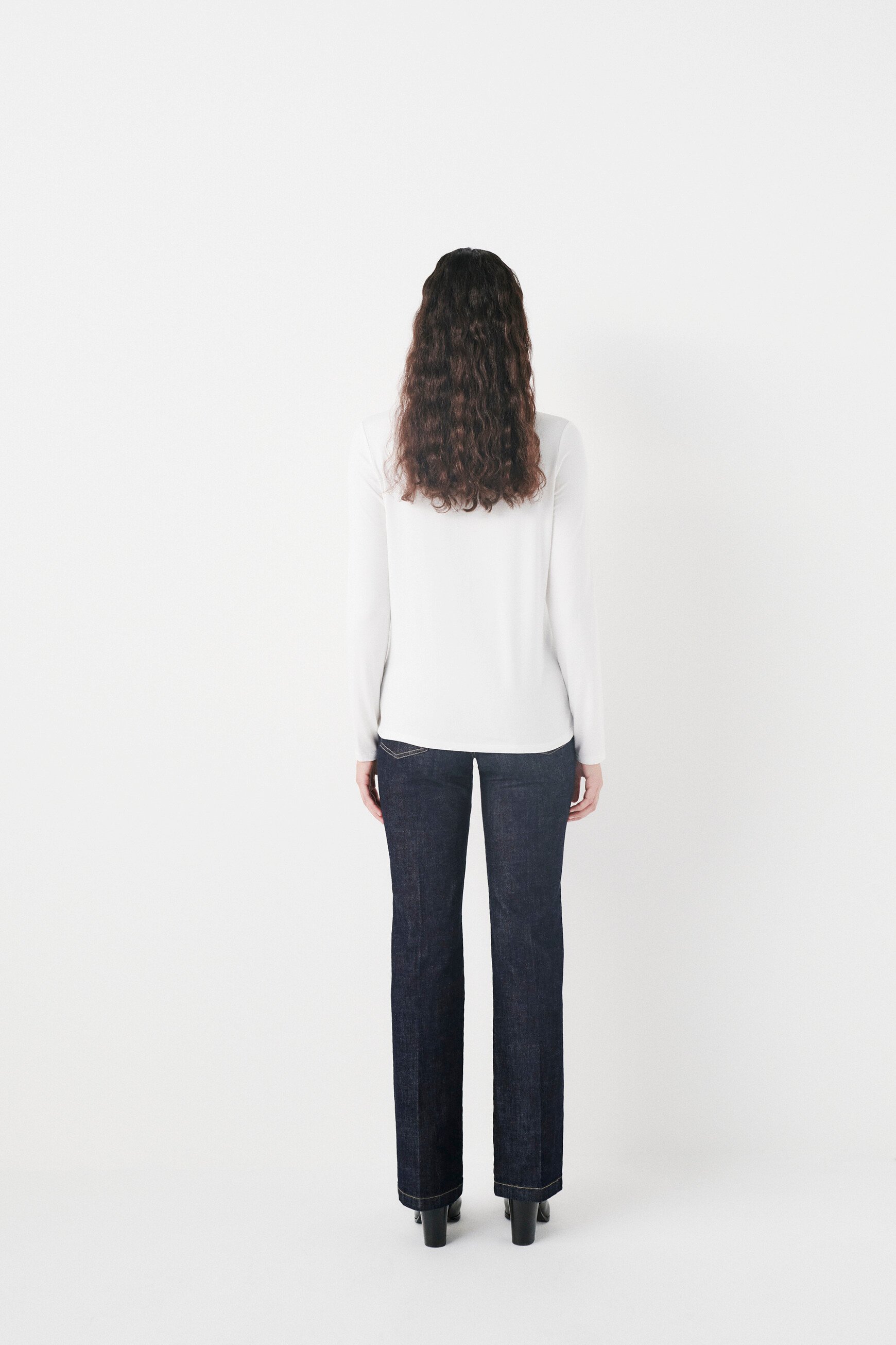 tbasico t-shirt white woman