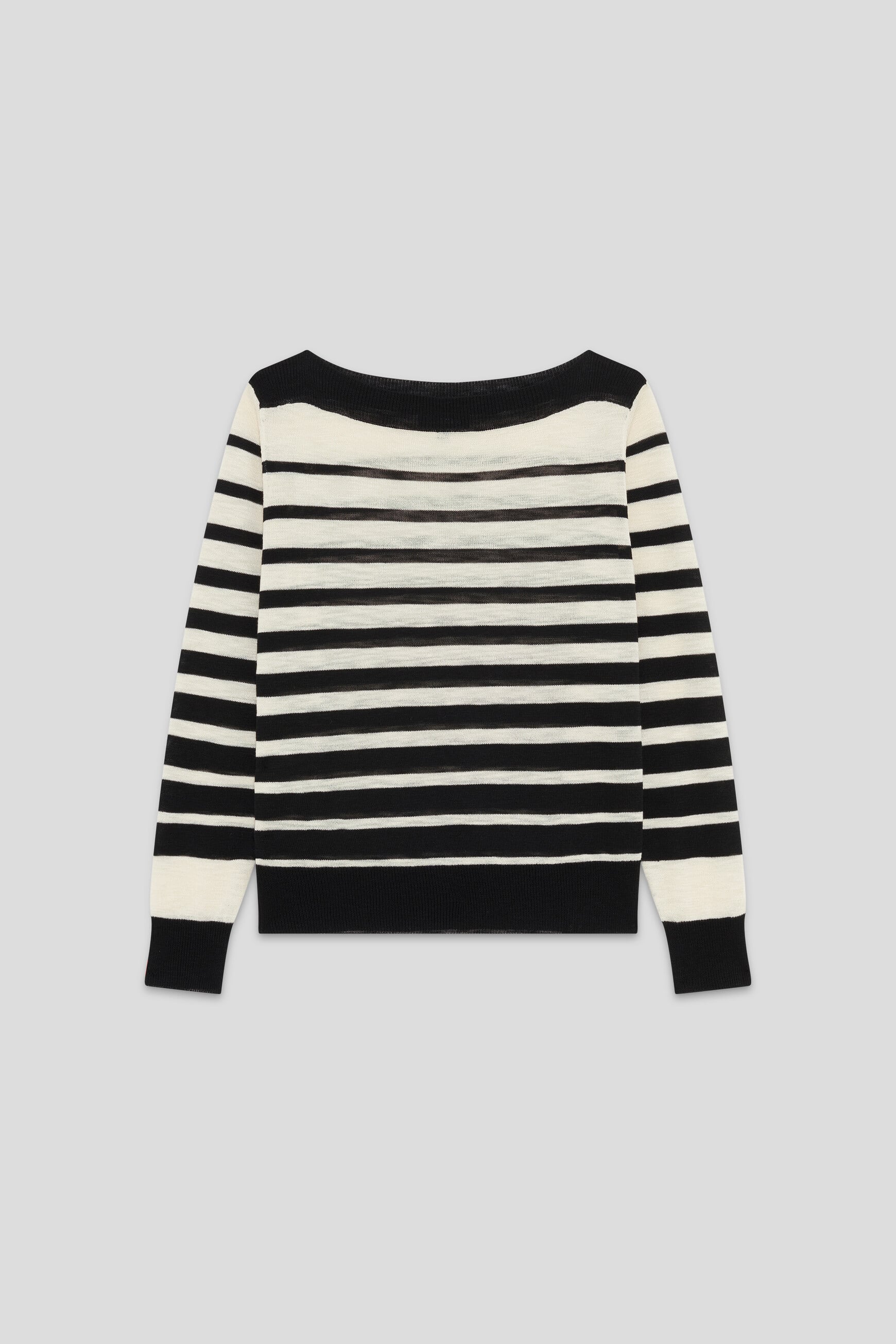 Mwallis sweater black woman